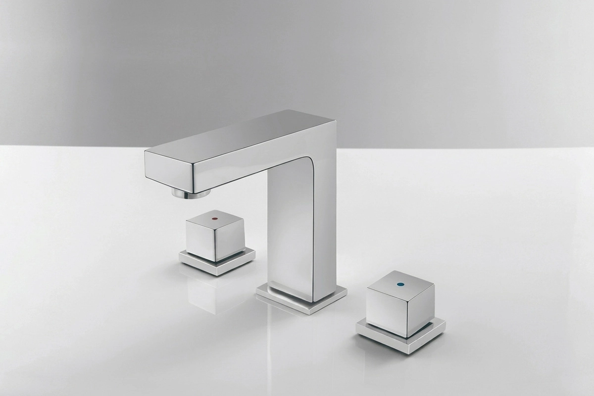 Trotanoy 25 7001 3-tap hole basin mixer